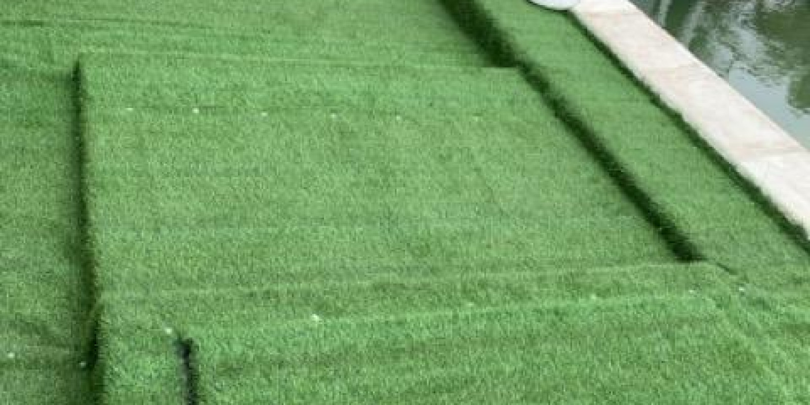 Aplicação de murais e relvas sintéctica