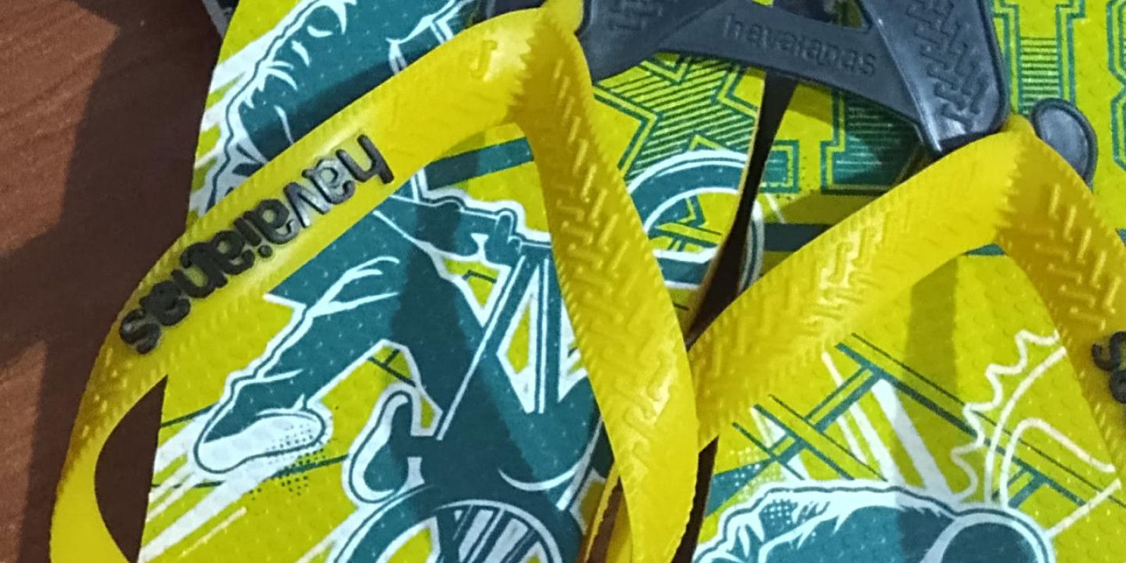 Venda de Chinelos e Cosméticos. - Foto 71