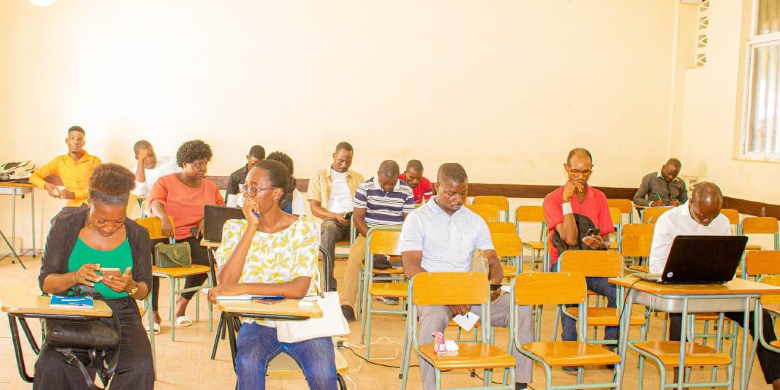 Aceleração de Negócios (Do Papel ao Mercado) Imersão Empresarial Intensiva - Foto 4